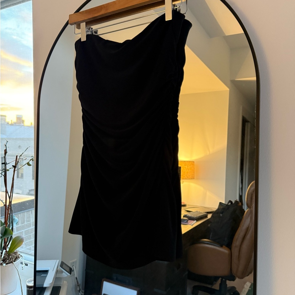 Norma Kamali Ruched Jersey Strapless Mini Dress in Black Size Small